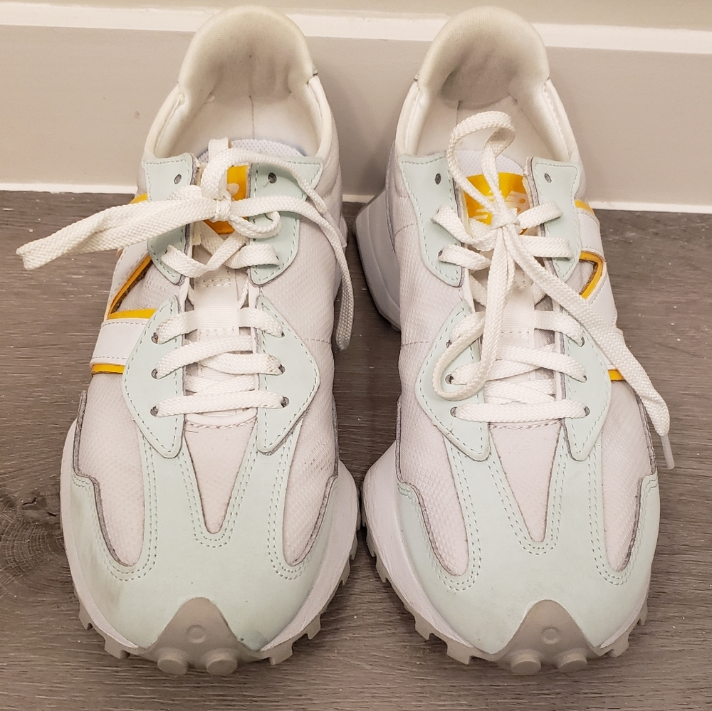 New Balance 327 size 9 summer fog/seafoam
